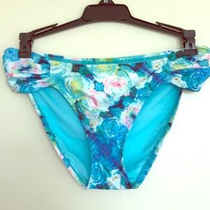 NWT Xhilaration Hipster bikini bottom